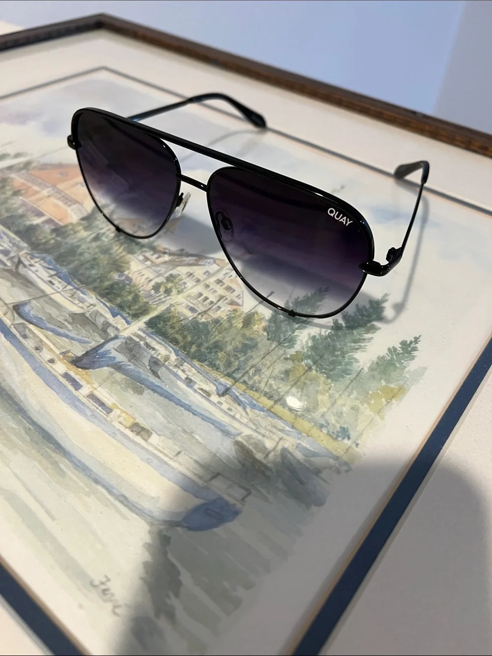 Quay Australia High key Aviator Sunglasses with Gradient Smoke Lenses